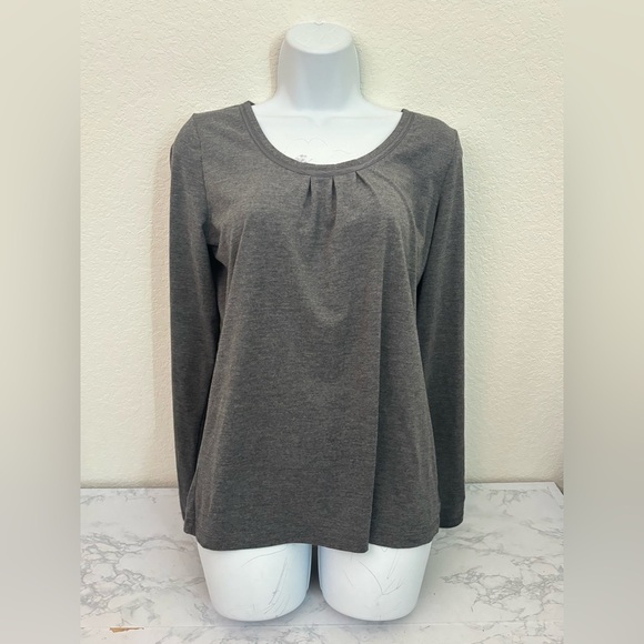 Gilligan & O'Malley Tops - Gilligan & O’Malley Gray Long Sleeve Soft Blouse size S Pleated Pullover Top​